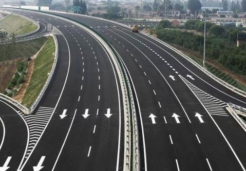 交通高速公路劃線
