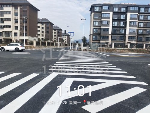 道路劃線標(biāo)線的驗(yàn)收標(biāo)準(zhǔn)以及車位劃線的施工過程要點(diǎn)？