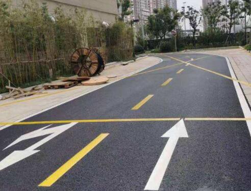 蘇州小區(qū)道路劃線哪家好？推薦江蘇中穎