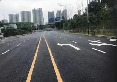 蘇州道路劃線分析，可變車道是什么意思？可變導(dǎo)向車道是可變車道嗎？